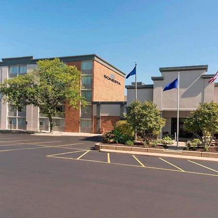 Sonesta Hotel Grand Rapids Airport Exteriör bild
