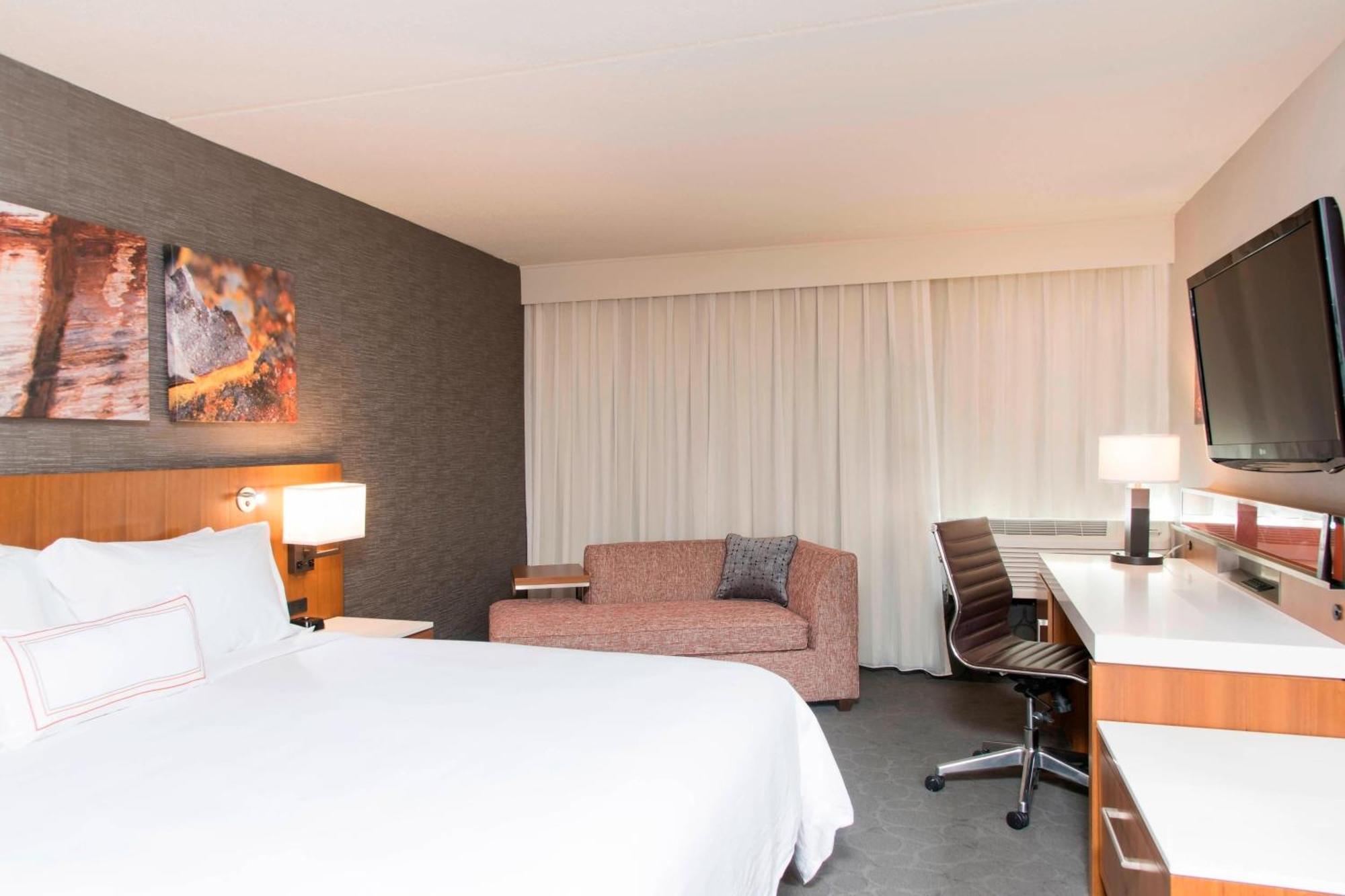 Sonesta Hotel Grand Rapids Airport Exteriör bild