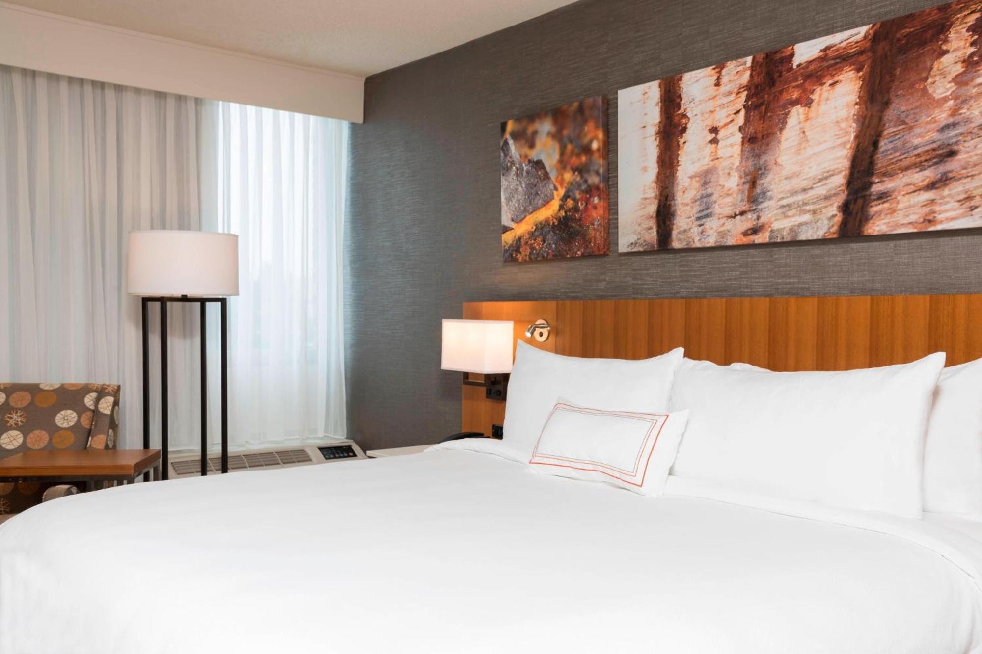 Sonesta Hotel Grand Rapids Airport Exteriör bild